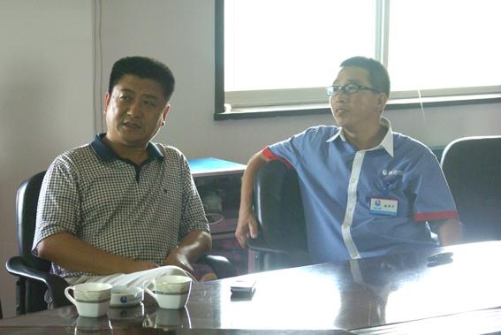 董事長魏國平博士與大連理工大學(xué)國家精細化工重點實驗室呂連海教授進行技術(shù)交流和研討